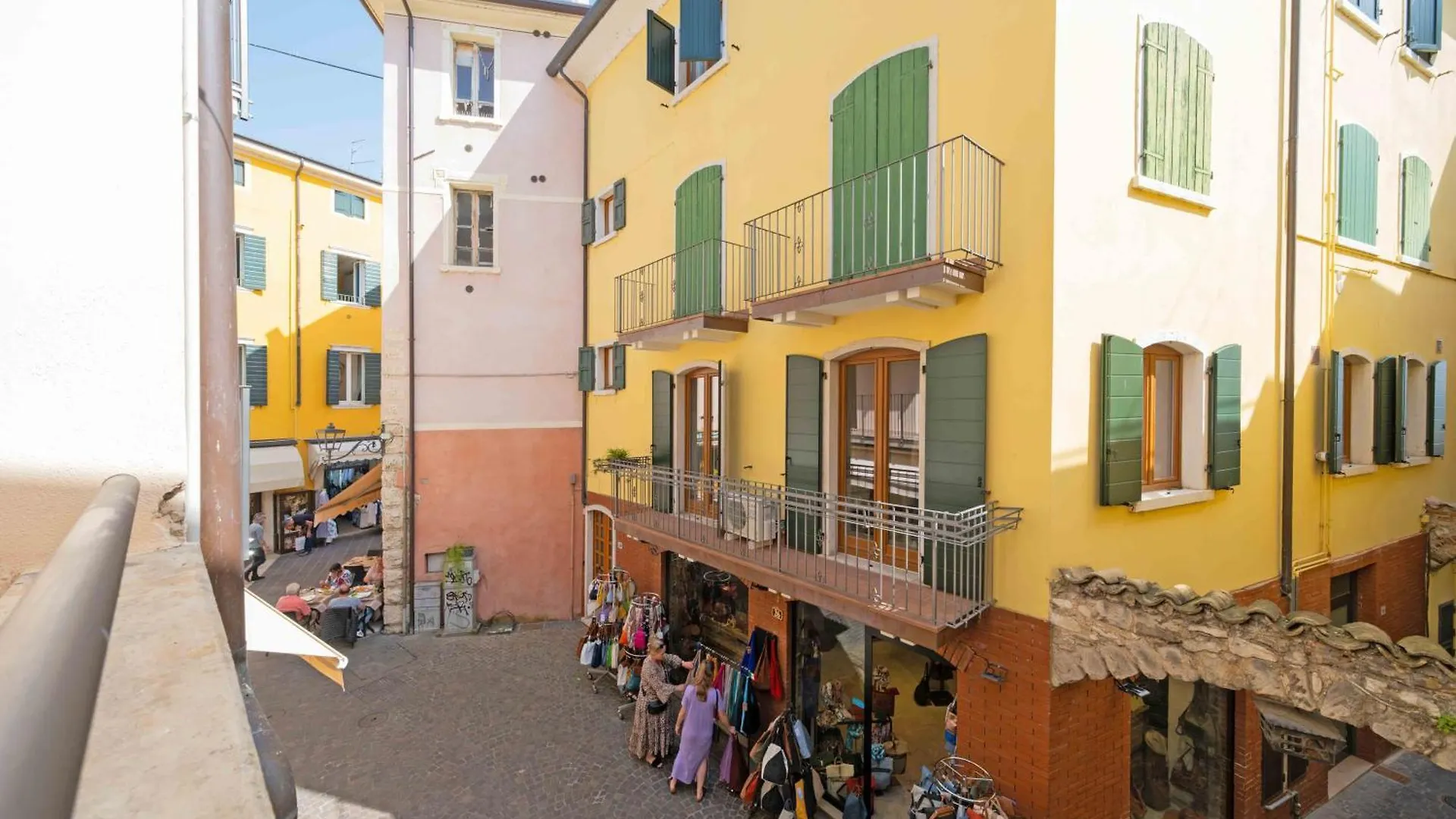 Apartment Apartmentsgarda - Loggia Liberta Italy
